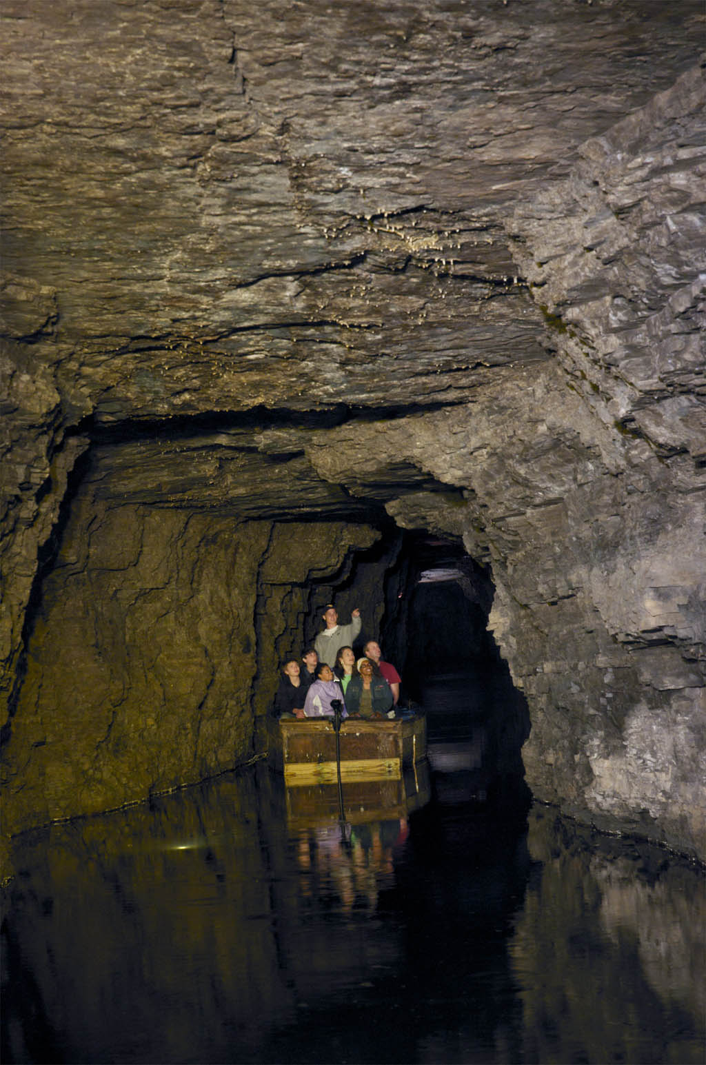 lockport canal cave tour